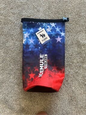 ICEMULE Classic Waterproof Cooler Bag - Red & Blue Star Print